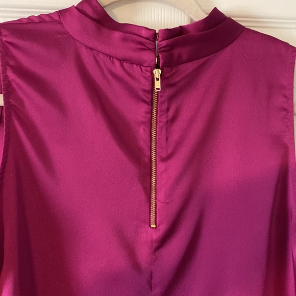 NWOT Women’s The Limited Medium Hi-Low Asymmetrical Pink Glossy Shirt - Picture 4 of 8